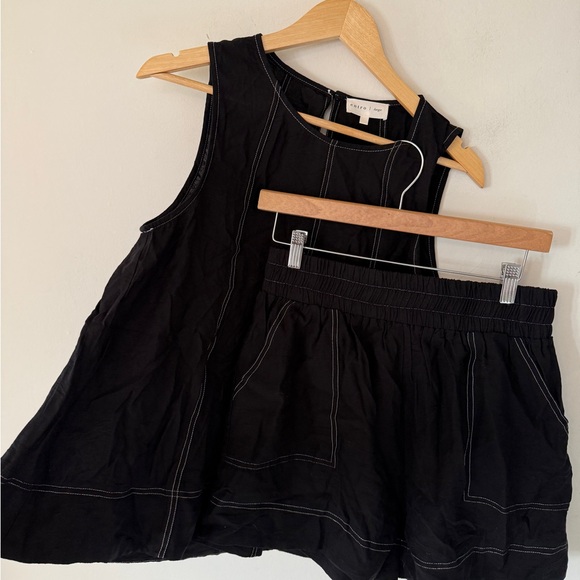 Entro Black Sleeveless Romper - Picture 4 of 4